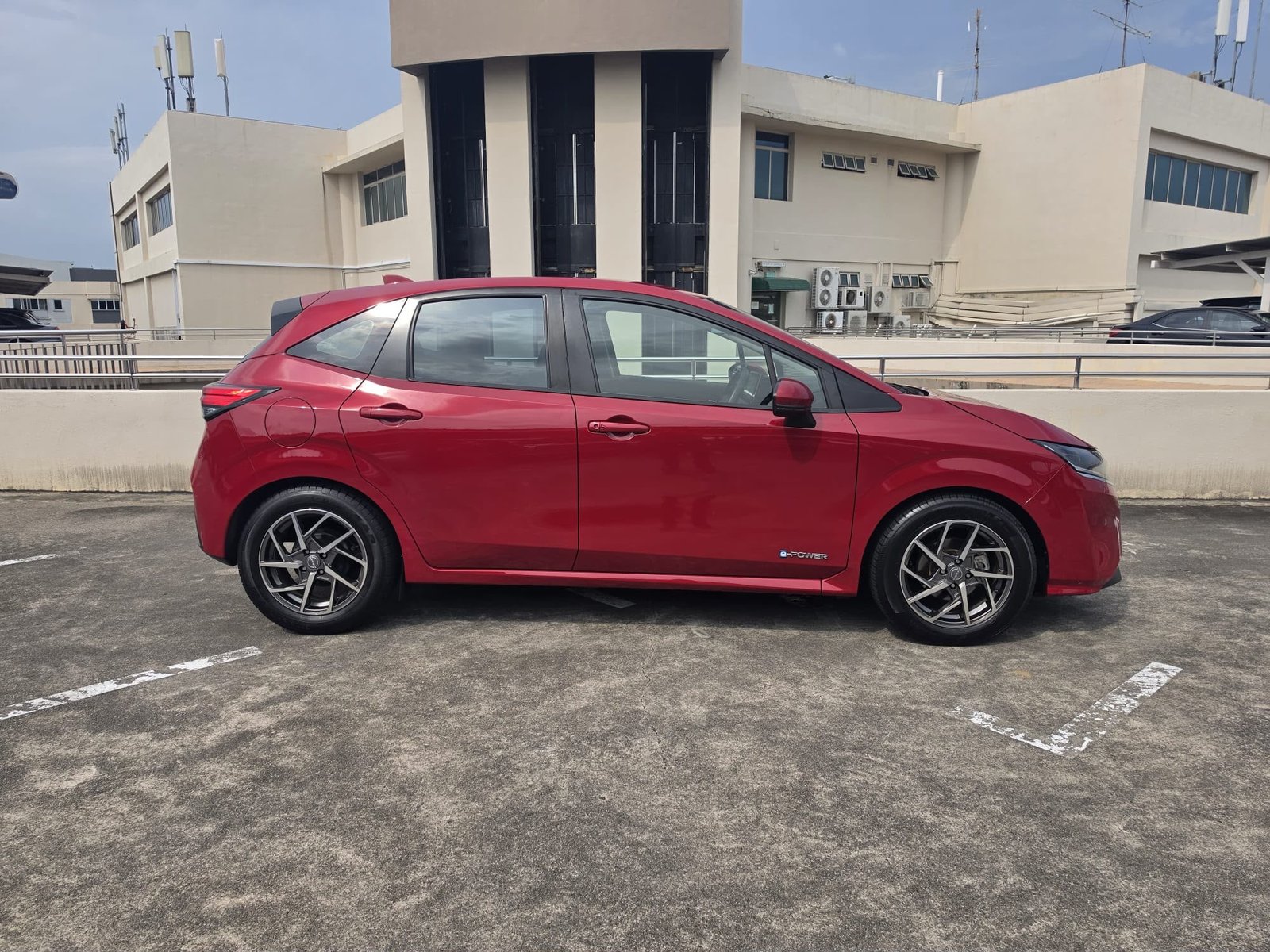 Nissan Note e-POWER 1.2 Premium photo 4